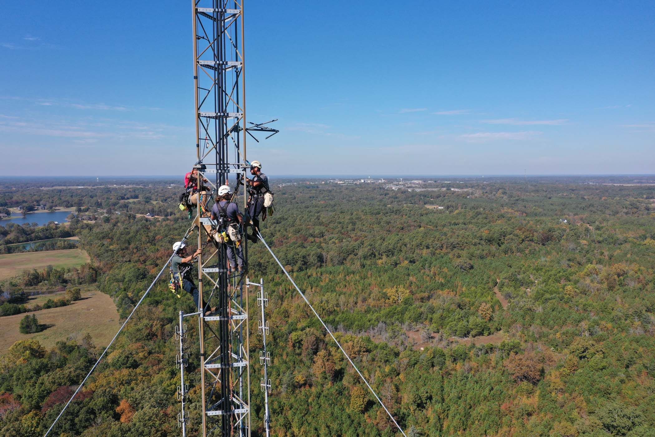 Workers from MILLERCO work to replace MSU campus radio station WMSV 91.1 FM’s main antenna. 