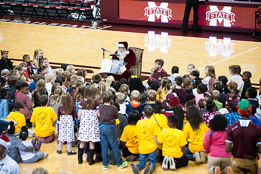 Santa Reads to Kids at Basketball Halftime