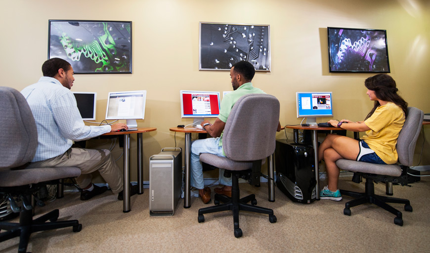 The longstanding Mississippi State master’s degree program in instructional technology will be available online beginning this summer. (Photo by Russ Houston)