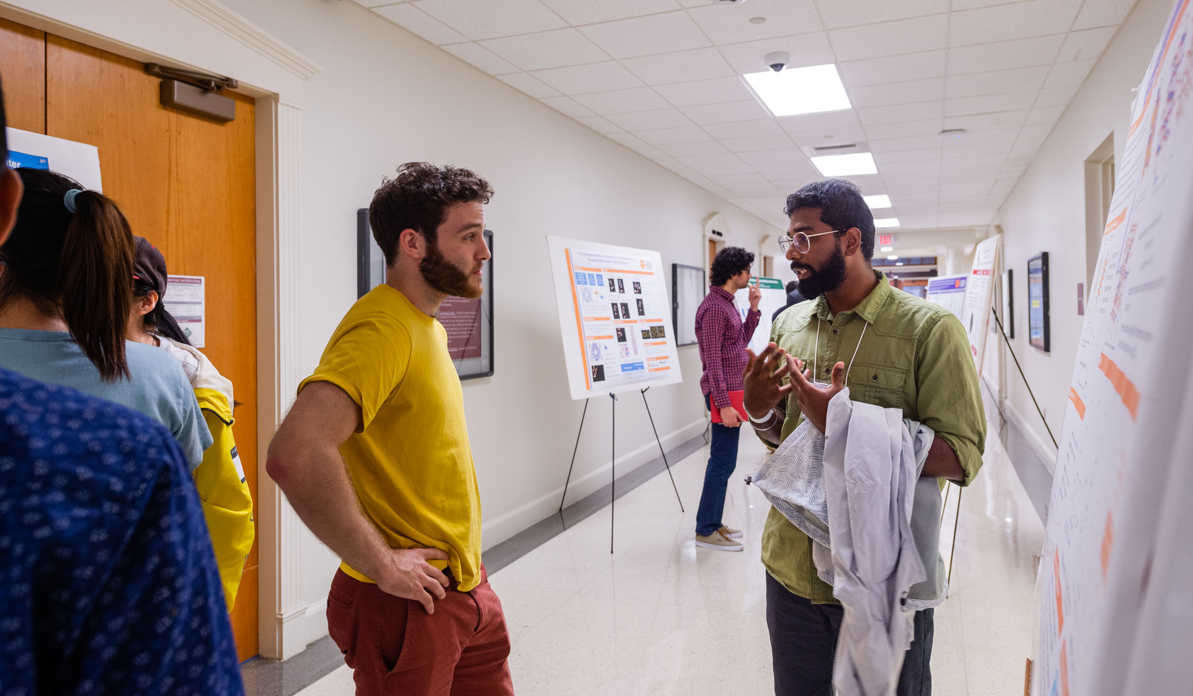 Students presenting posters at Catalysis Summer School 