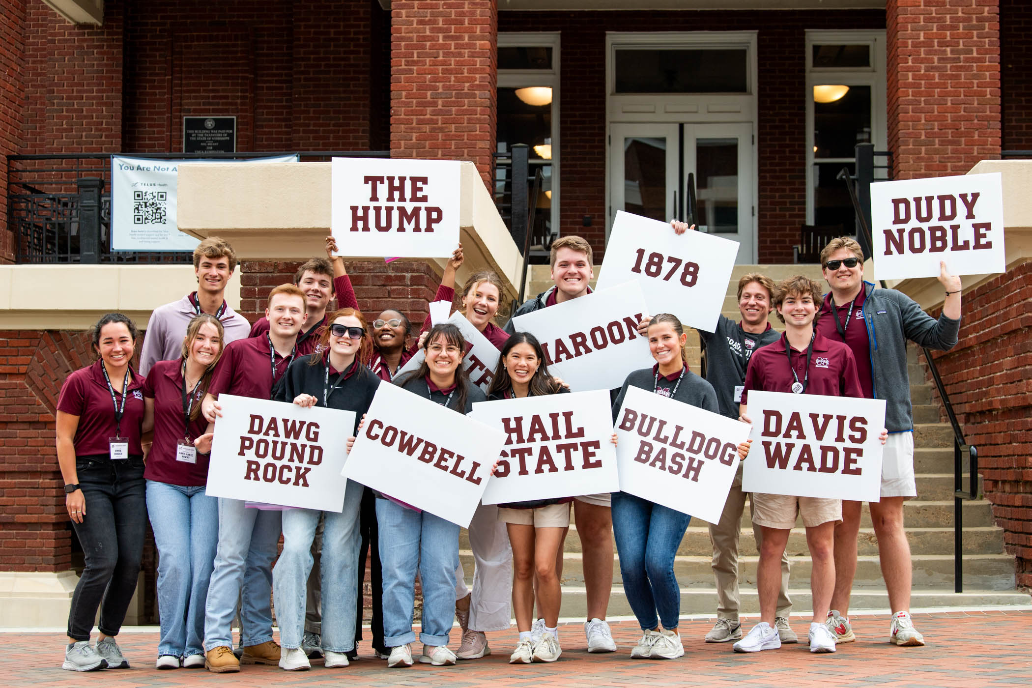 MSU Roadrunners excitedly wait for high school students participating in Spring Preview Day. 