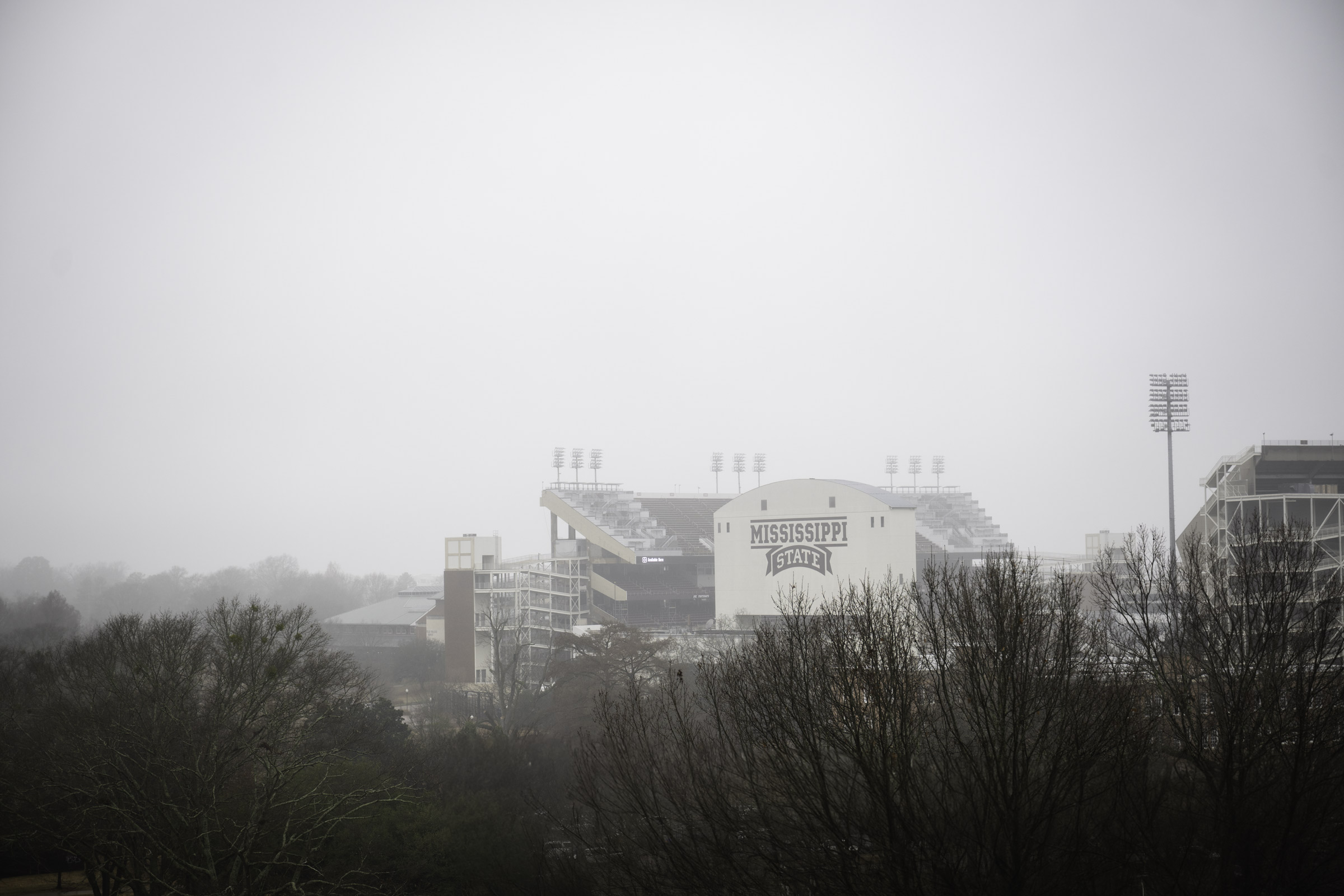 Thick morning fog floods over Davis Wade Stadium and the rest of campus, a result of a warm start to the new year [Wed, Jan 7]. However, Starkville can expect an return to cooler, clearer winter weather this weekend, following significant rain and thunderstorms on Friday.  