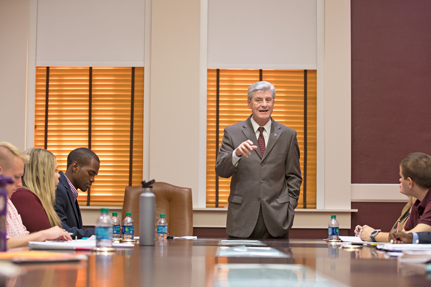 Mississippi Governor Phil Bryant speaking to students in MSU President Mark Keenum&amp;#039;s honors seminar