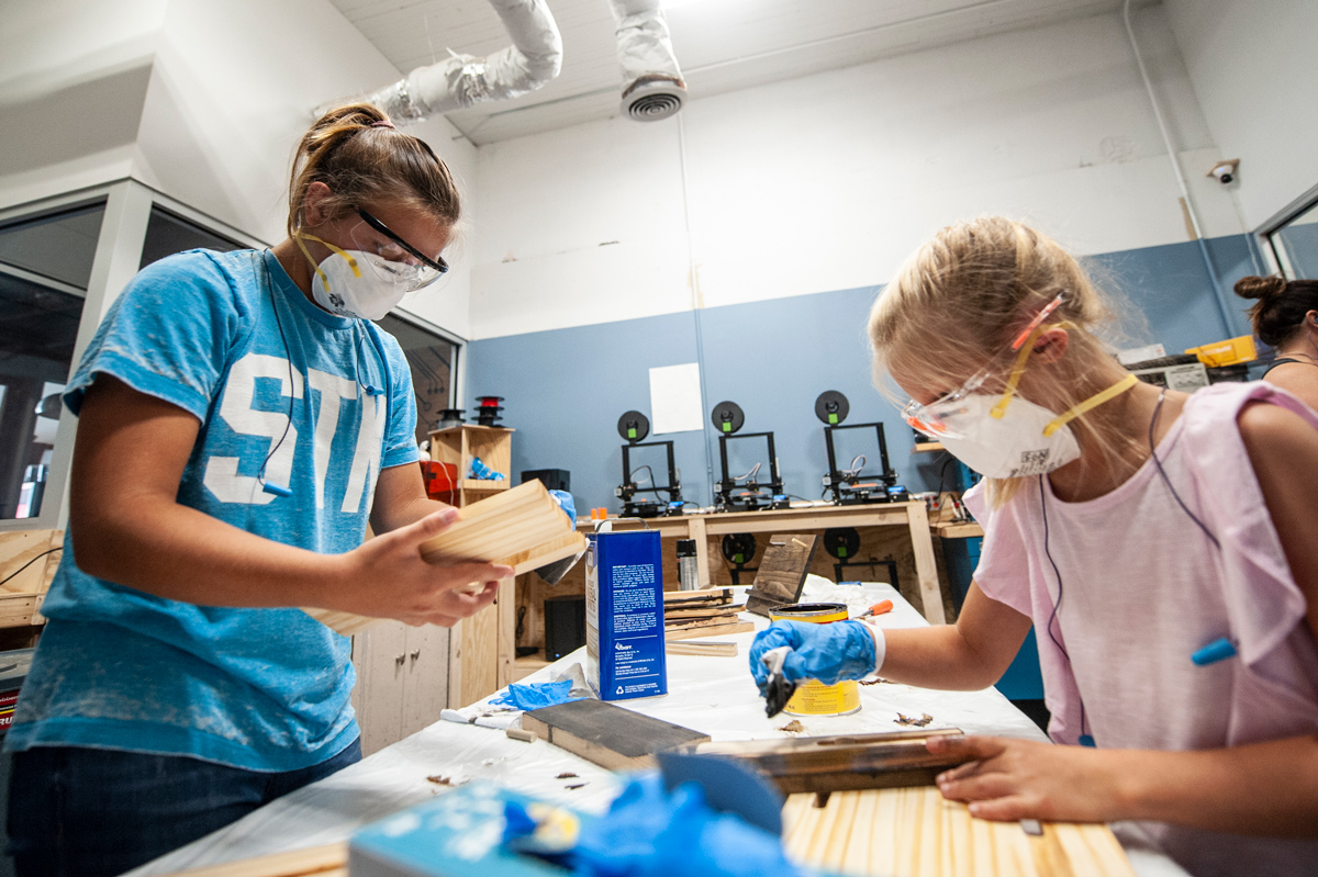 The Idea Shop in downtown Starkville is hosting a Father&amp;#039;s Day gift-making workshop. 