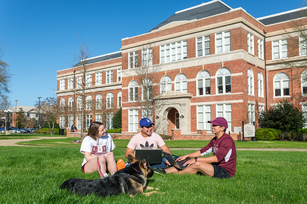 Students enjoy the spring weather