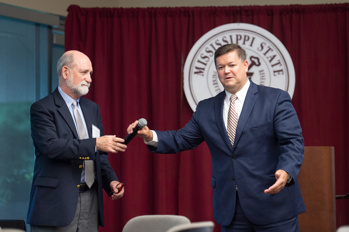 After introducing USDA&amp;#039;s John Rounsaville as the keynote, Steve Turner hands him the microphone.