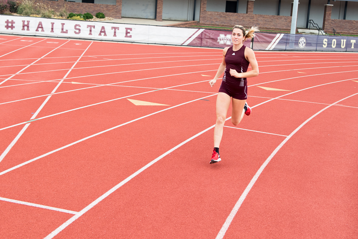 Emma Neigel runs on the track at Mississippi State.
