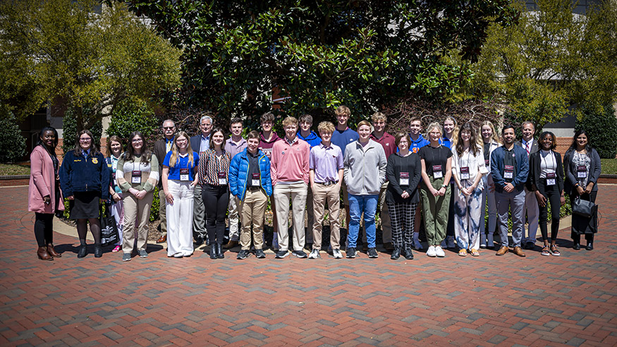 Group photo of World Food Prize Mississippi Youth Institute participants