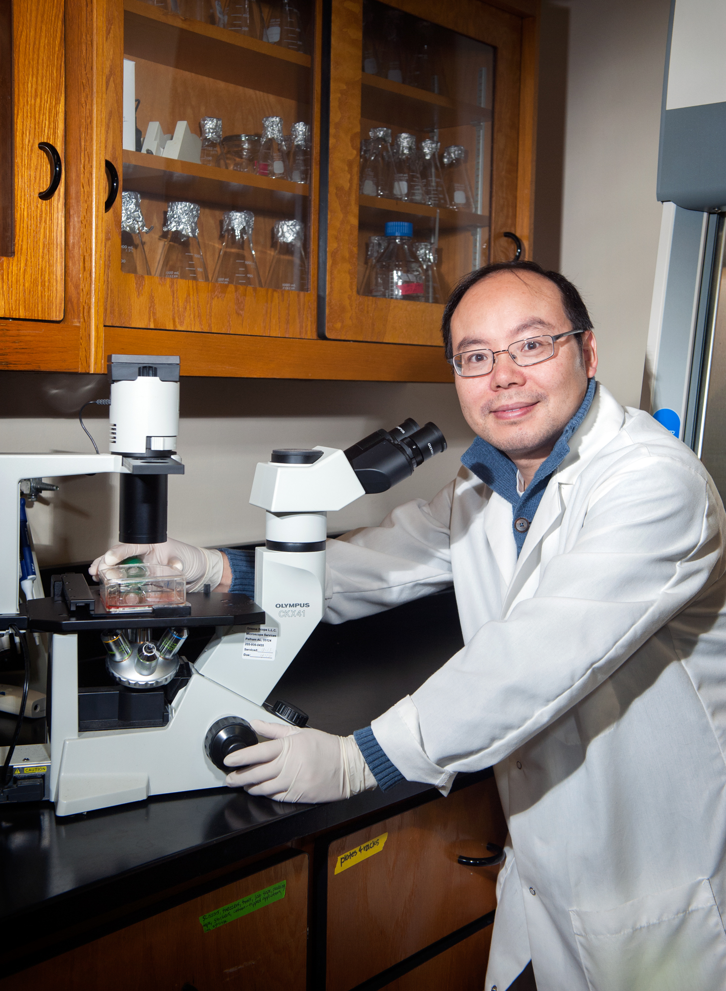 Dr. Henry Wan, an associate professor at Mississippi State University's College of Veterinary Medicine, has been awarded a National Institutes of Health RO1 grant to develop better ways of determining new flu vaccines. Dr. Henry Wan, an associate professor at Mississippi State University's College of Veterinary Medicine, has been awarded a National Institutes of Health RO1 grant to develop better ways of determining new flu vaccines.