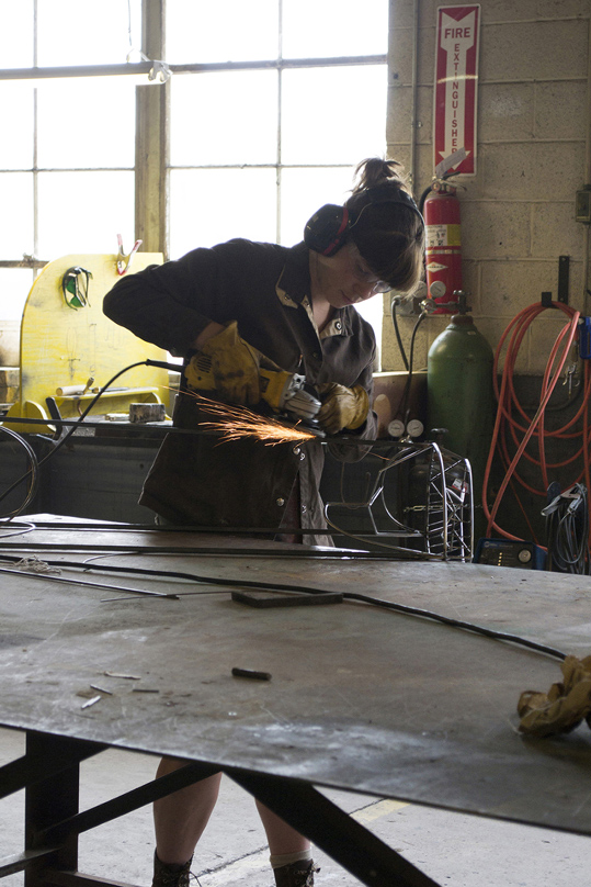 As an inaugural participant in the Mississippi State art department’s Emerging Craftsperson Residency Program, California artist Angela Eastman is enjoying pursuit of her metalwork passion during a five-week stay at the university. Jewelry designer and maker behind Flag Mountain Design, Eastman also creates sculptures and installations that have been exhibited nationally. (Submitted photo by Christie McNeal)