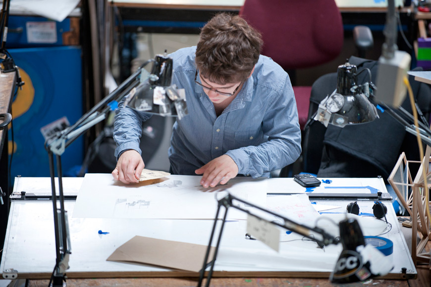 A Mississippi State School of Architecture student works on campus in Giles Hall. The new Aydelott Travel Award will enable four architecture students currently enrolled in the professional architecture degree programs at four universities, including MSU, to identify, visit and conduct in-depth observation, research and analysis of four unique buildings they feel possess qualities that rank them among the best in the world. (Photo by Megan Bean)