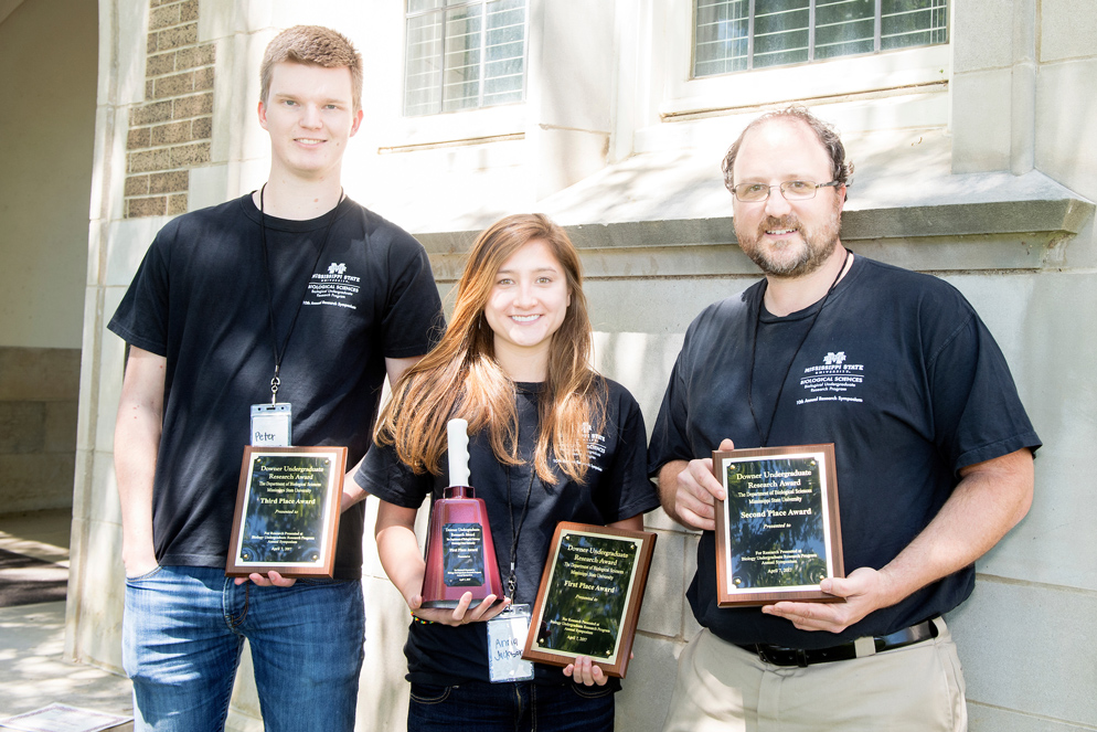 Winners from the Mississippi State University Department of Biological Sciences’ 10th annual Undergraduate Research Program Symposium include (left to right) third-place recipient Peter G. Kooienga, a junior microbiology major from Ocean Springs; first-place recipient Anna C. Jackson, a senior biological sciences major from Starkville; and second-place recipient Aaron W. Albee, a sophomore microbiology major from Starkville. (Photo by Beth Wynn)