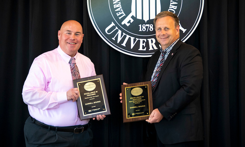 Darrell Sparks, College of Agriculture and Life Sciences (CALS) Teacher of the Year and CALS Excellence in Teaching – Upper Division Award winner