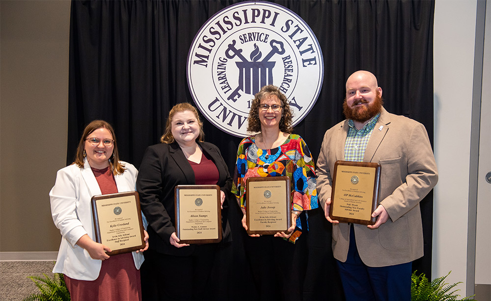 Faculty and staff advising award honorees