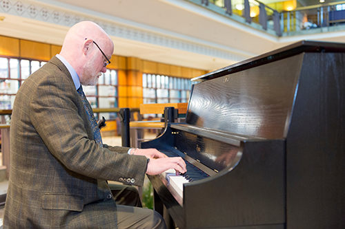 Internationally-renowned pianist Jeff Barnhart of Mystic, Connecticut, is serving his sixth year as artistic director for Mississippi State University Libraries’ Charles H. Templeton Ragtime and Jazz Festival. Barnhart said he is excited to interact with patrons and world-renowned musicians during the festival’s Gatsby Gala, educational seminars, evening concerts and other fun activities. (Photo by Robert Lewis)