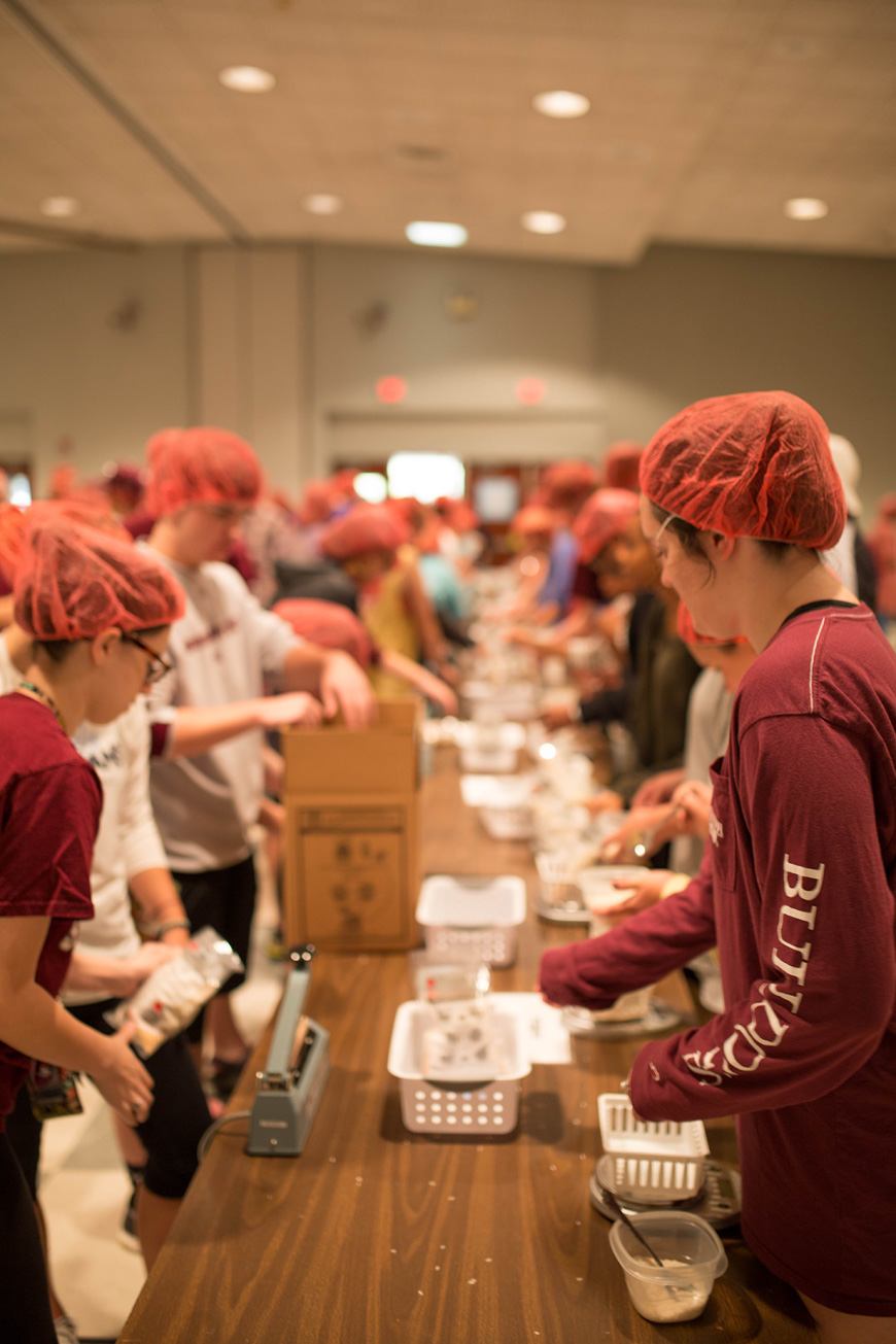 For the second consecutive year, Mississippi State students—many of whom are enrolled in True Maroon First-Year Experience courses—volunteered today [Oct. 30] to pack 10,000 nutritious meals in an effort to combat malnutrition and aid in the worldwide fig