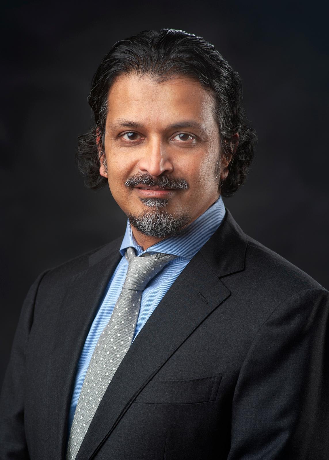Dipangkar Dutta headshot