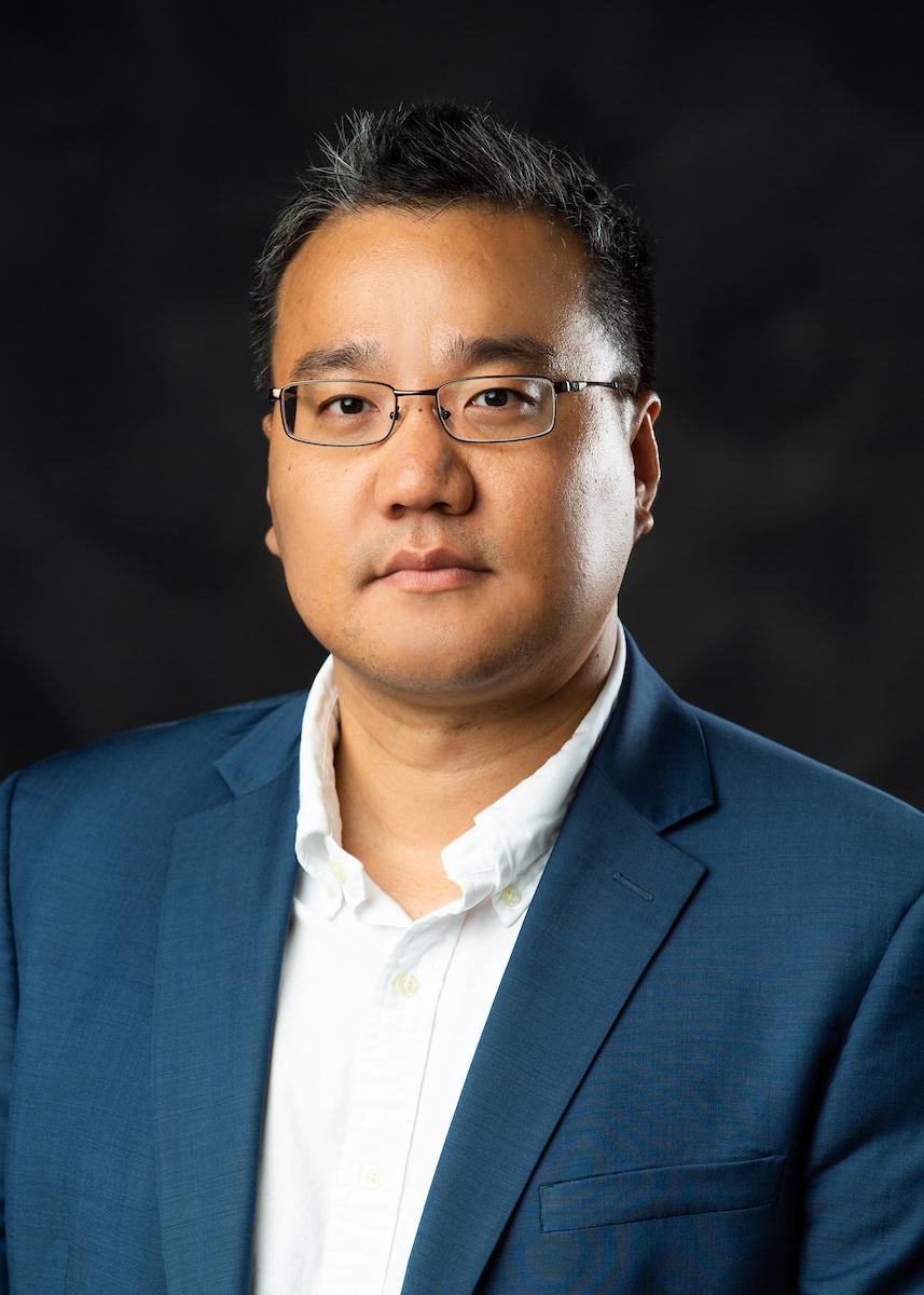 Headshot of Dr. Lee